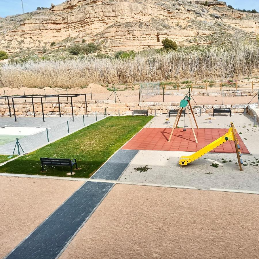 Precioso Piso Monzon Terraza, Parking,Piscina,Zona De Juegos Monzón Exterior foto